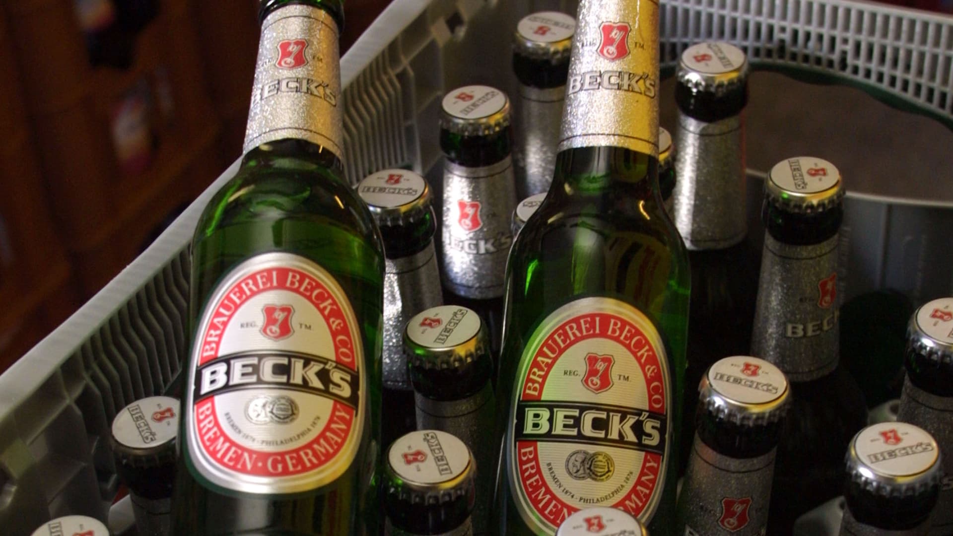 Beck's Beer drinkers feel bamboozled, win refund