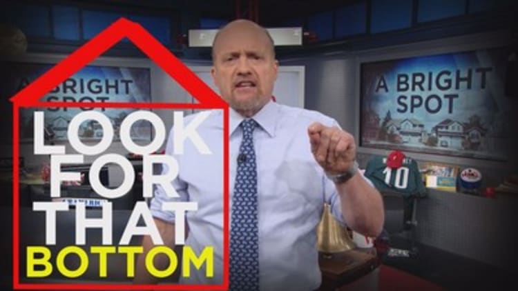 Cramer: Greece can't beat this stock