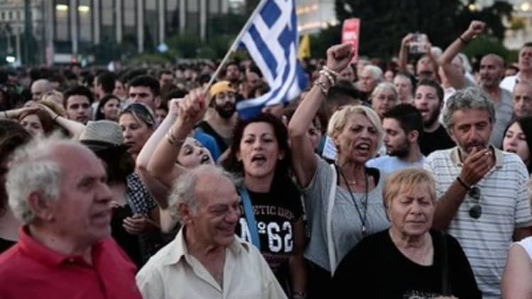 Grexit a 'danergous experiment': Larry Summers