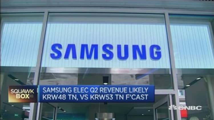 Samsung Electronics tips below-view Q2 earnings
