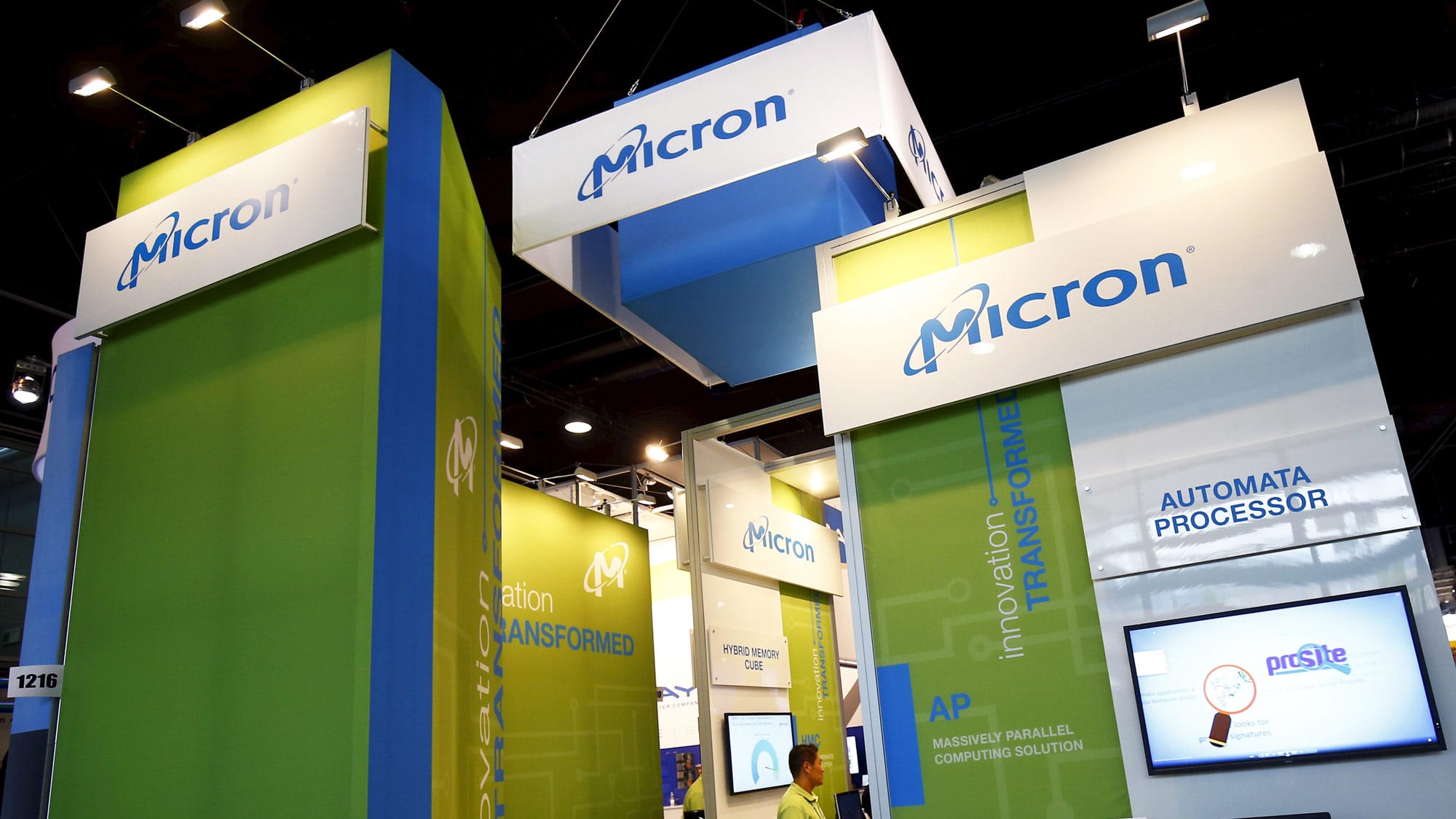 Micron shares get a double upgrade and traders weigh