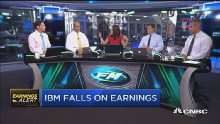 IBM falls on earnings 