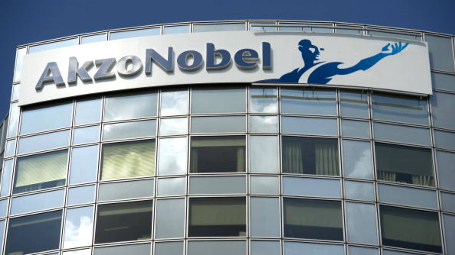 Akzo Nobel confirms merger talks with Axalta