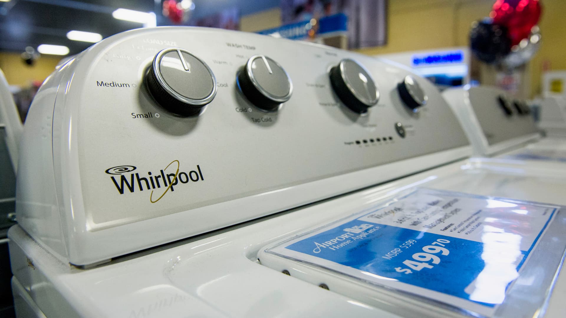 Whirlpool washing machines for sale at the Airport Home Appliance store in Concord, California.