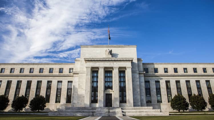 Former Fed official: Fed hostage to Wall Street
