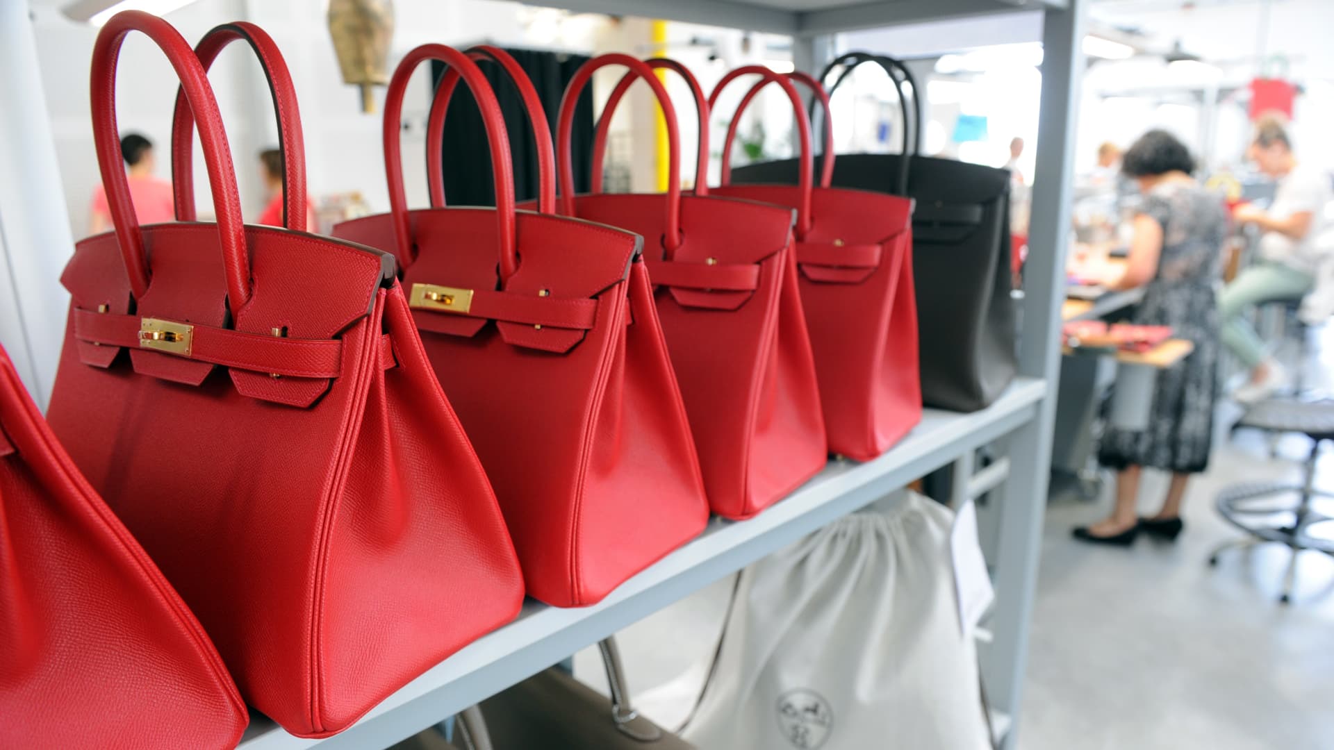 Handbags were the hottest investment for the rich last year
