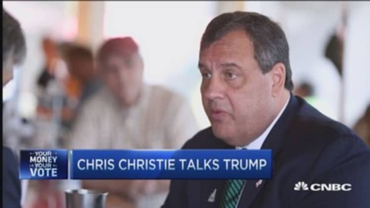Chris Christie targets Donald Trump