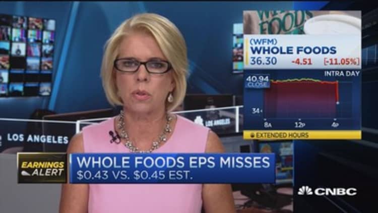Whole Foods misses; Gives light Q4 EPS guidance