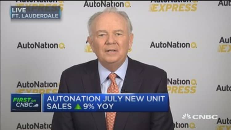 AutoNation CEO: Stampede to trucks continues