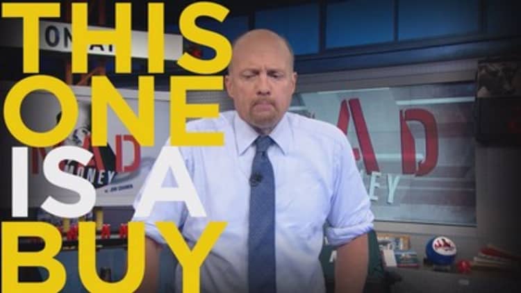 Cramer can’t believe this stock is a buy