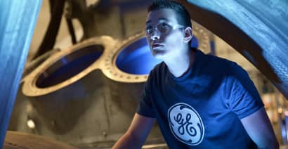 GE expected to release plan to cut thousands of corporate-level jobs: WSJ