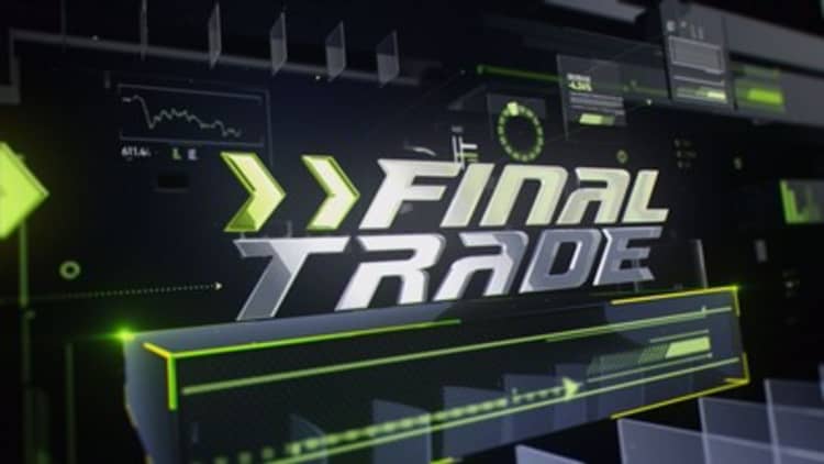 Fast Money final trade: FANG, FL, HPQ & more 