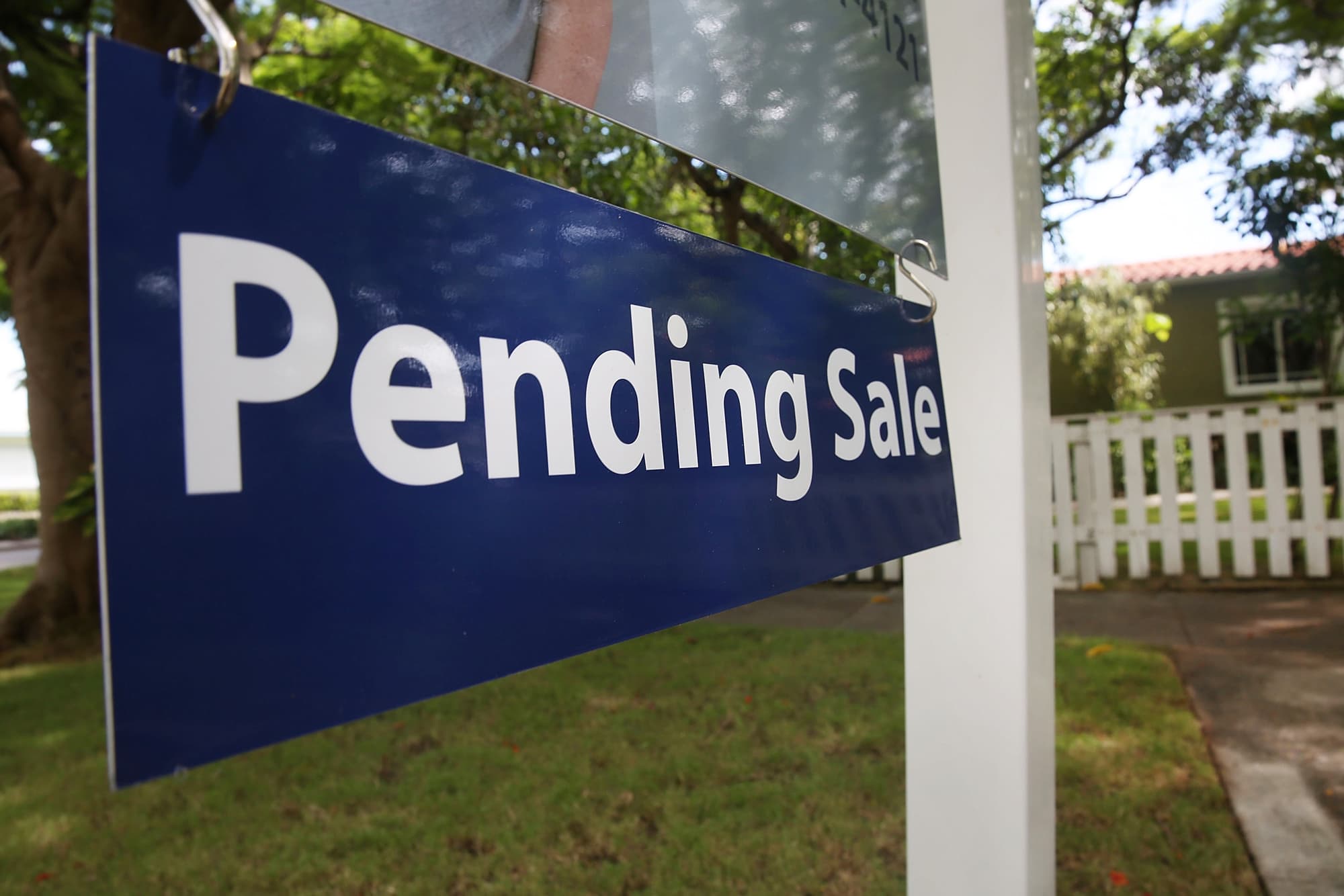 Homebuyers sign fewer contracts in July, as high prices chill the summer market