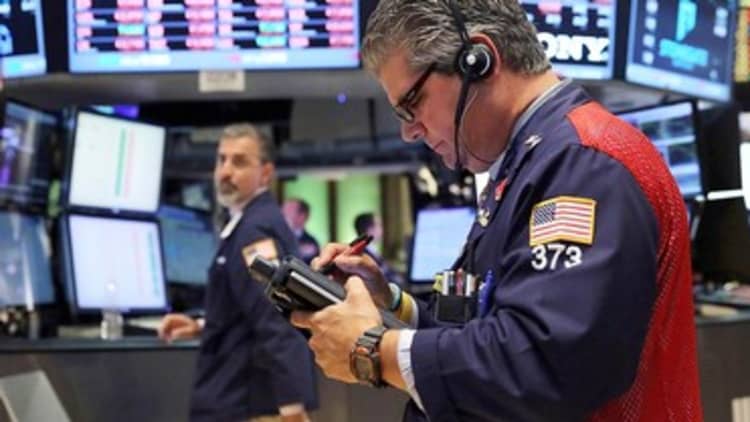 US stocks poised to extend gains