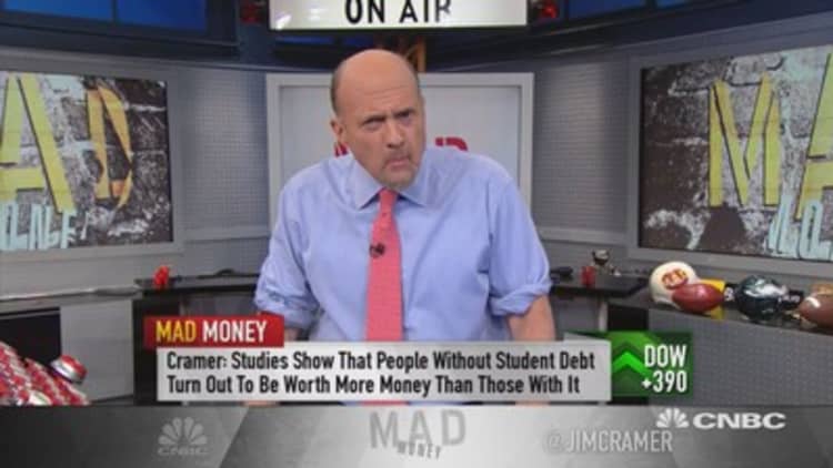Cramer: Best way to tackle student loan debt