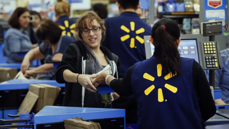 Walmart does better when it can retain employees: Jim Cramer