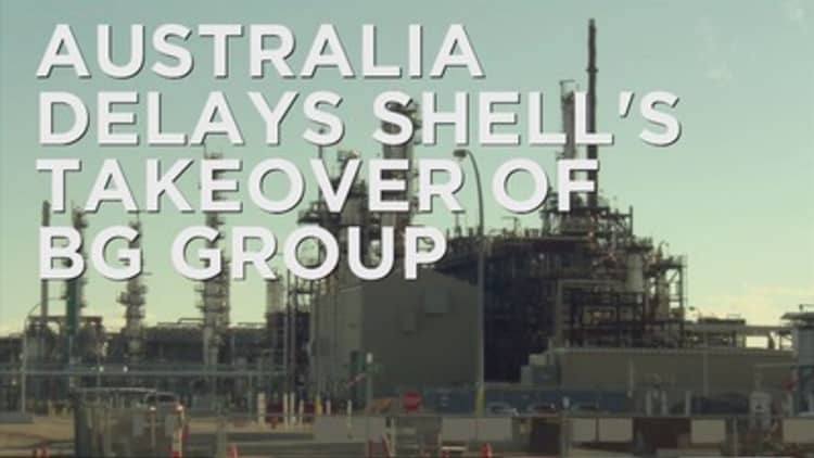 Australia delays Shell's takeover of BG Group