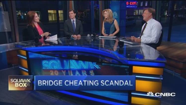 Bridge cheaters take center stage