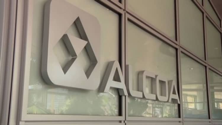 Alcoa to be splitting in two
