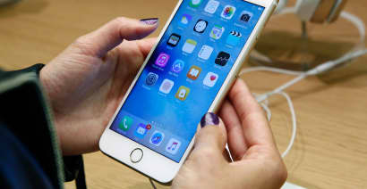 Apple says iPhone 6S battery issue bigger than first thought