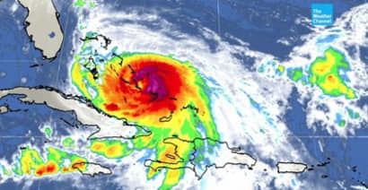 Hurricane Joaquin hits the Bahamas