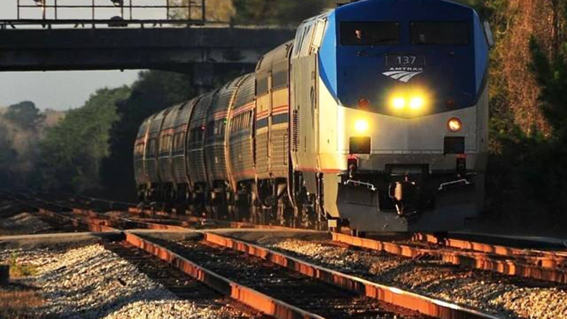 Best Credit Cards for Amtrak and International Train Travel 2022
