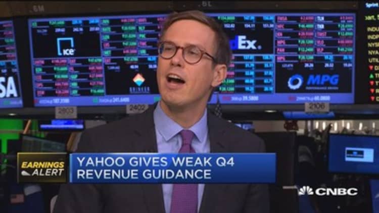 Yahoo guidance disappoints