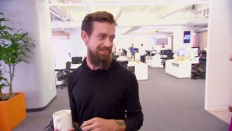 Twitter CEO gives stake to employees