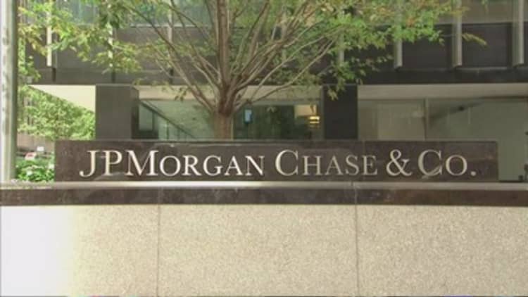 JPMorgan building Apple Pay rival
