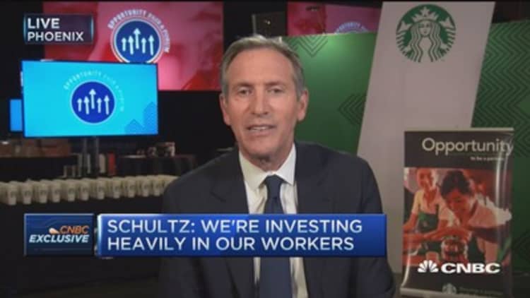Schultz: Starbucks 'ahead of the curve on employee benefits'