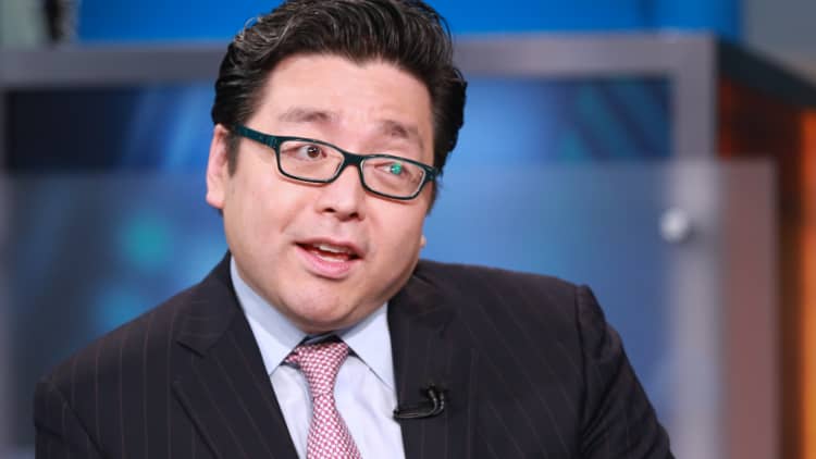 Fundstrat's Tom Lee raises year-end S&P target to 2,475 