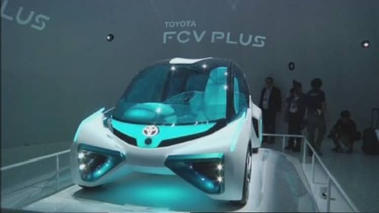 Toyota, Honda betting on hydrogen fuel-cell cars