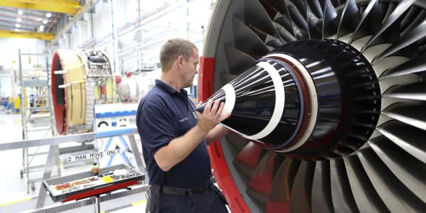 Rolls-Royce secures 7,000 jobs as firm looks to double airplane engine production