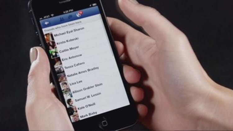 Facebook expands 'Safety Check' after Paris attacks