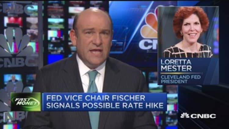Fed Vice Chair Fischer signals possible rate hike