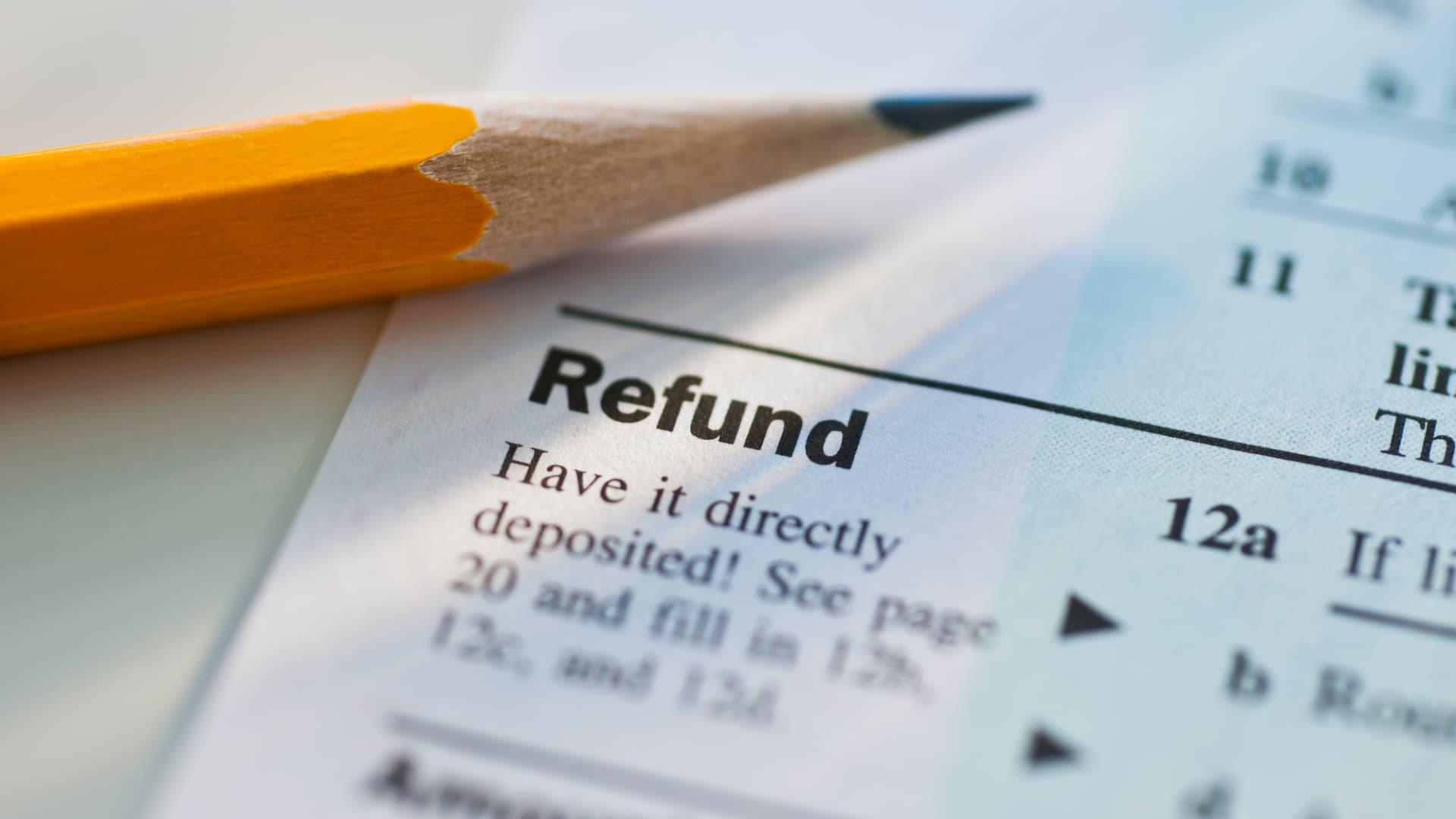 46% of taxpayers plan to save their refunds this year