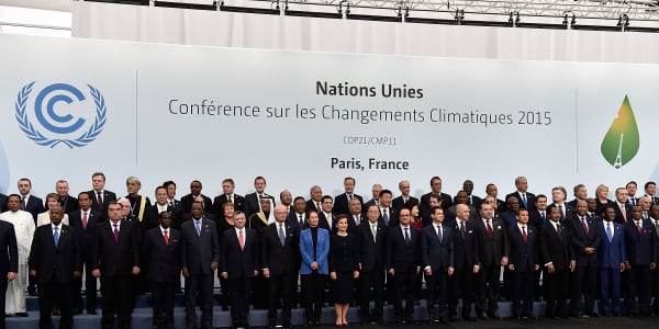 Climate deal unveiled as 'historic turning point'