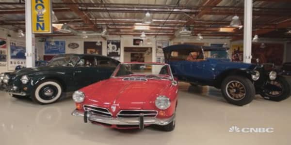 Jay Leno's Garage: Which futuristic car is top investment?