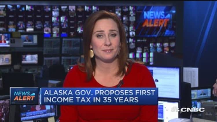 Alaska Gov. proposes first income tax in 35 years