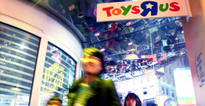 Toys 'R' Us preparing for possible bankruptcy filing, sources say