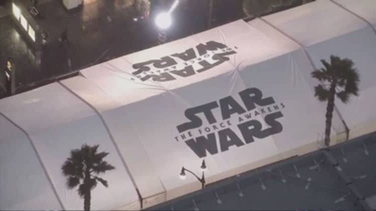 'Star Wars: The Force Awakens' tops $100M in presales