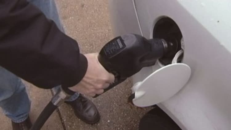 US gas prices fall to lowest in more than 6 years