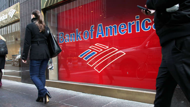 Bank of America tops earnings forecast
