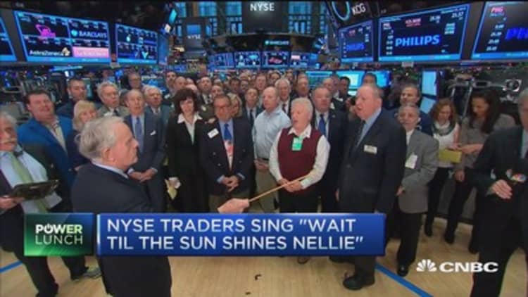 NYSE traders sing to open 2016 