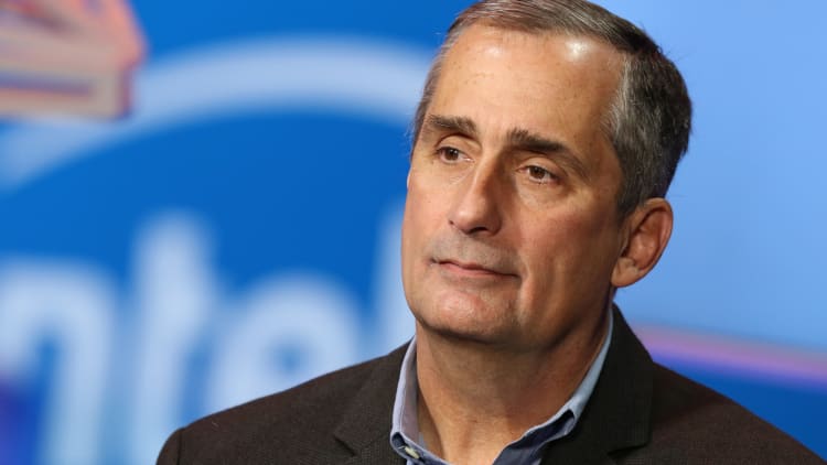 Intel increases dividend by 10-percent