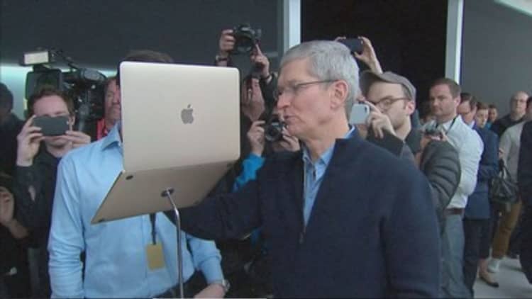 Apple CEO Tim Cook took home $10.3M in 2015