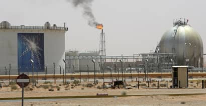 Saudi Aramco IPO reportedly stalled by indecision over where to list shares