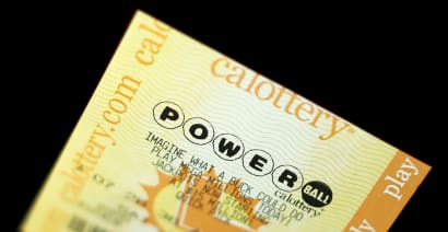 A single ticket hit Powerball's $699.8 million jackpot. Here's the tax bill
