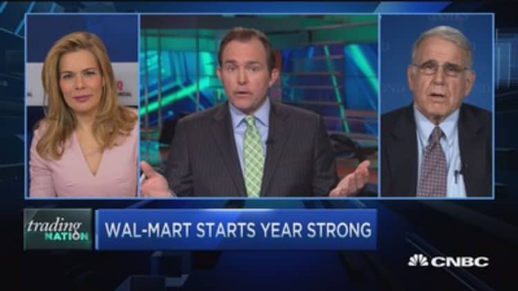 Wal-Mart starts 2016 strong