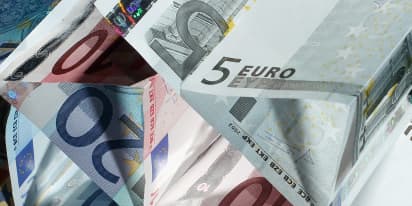 The euro has more room to fall against the yen